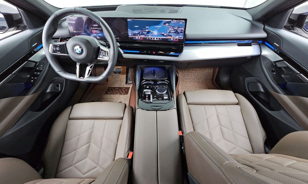 BMW 5-Series 520i M Sport, 2024