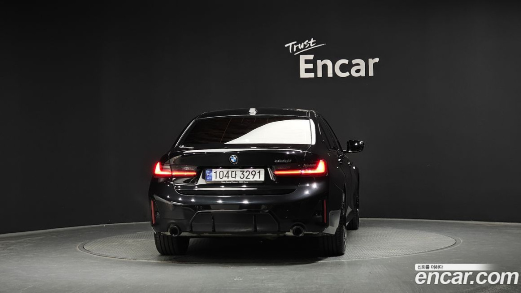 BMW 3-Series 320i M Sport, 2023