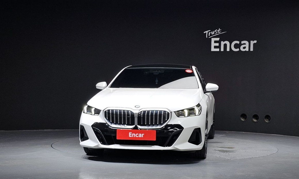 BMW 5-Series 520i M Sport, 2024