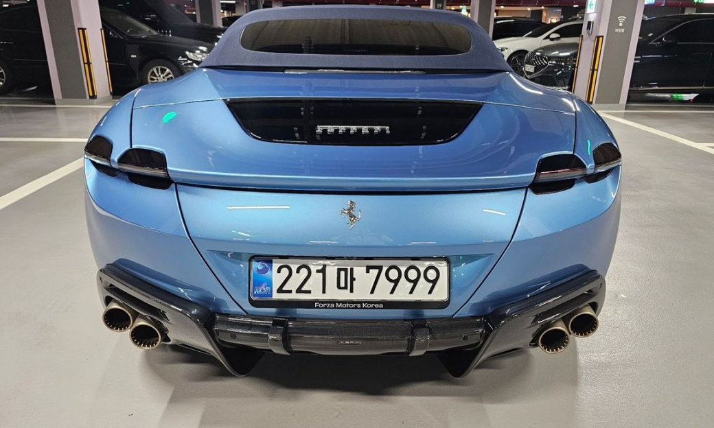 Ferrari Roma 3.9 Spider, 2025