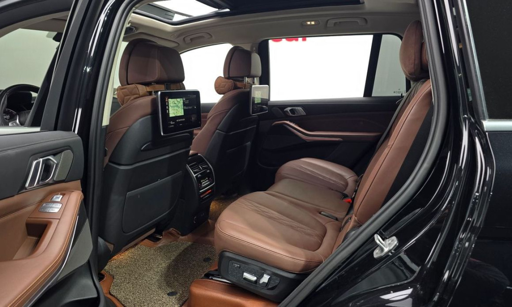 BMW X7 xDrive 40d Design Pure Excellence 7-Seater, 2022