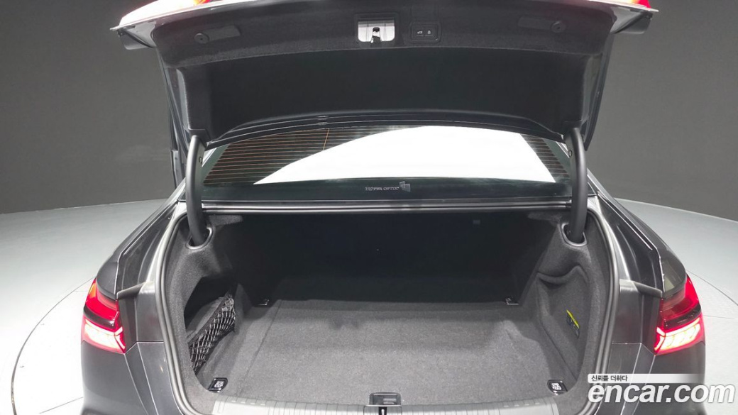 Audi A6 45 TFSI Quattro Premium, 2025