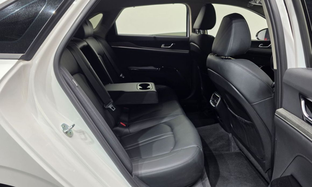 Kia K5 2.0, 2024