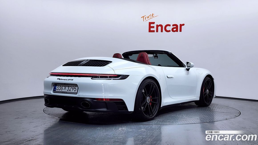 Porsche 911 Carrera GTS Cabriolet, 2022