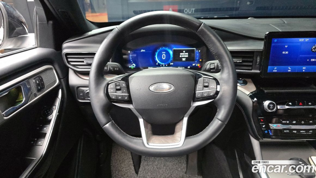 Ford Explorer 3.0 Platinum 4WD, 2022