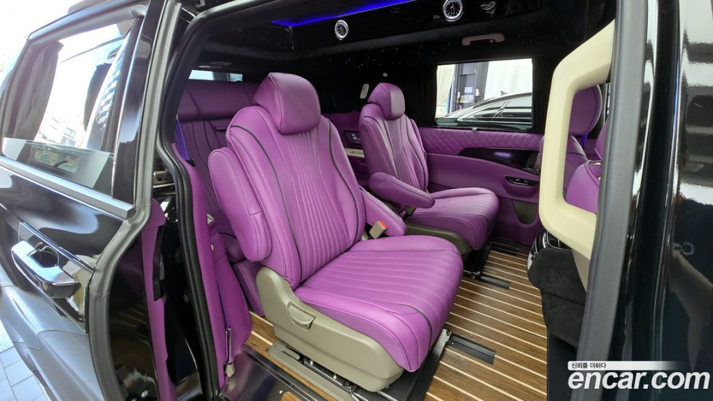 Kia Carnival 9-Seater Hi-Limousine(Special Vehicle), 2023