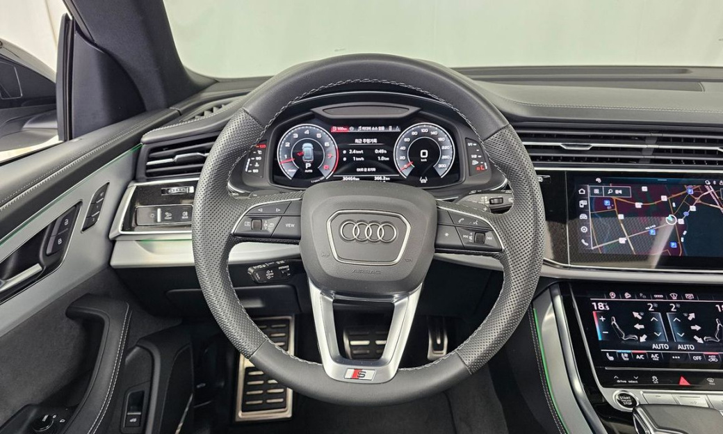 Audi Q8 55 TFSI Quattro Premium, 2023