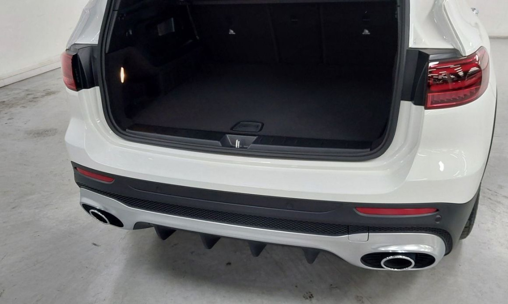 Mercedes-Benz GLB-Class AMG GLB35 4MATIC, 2025