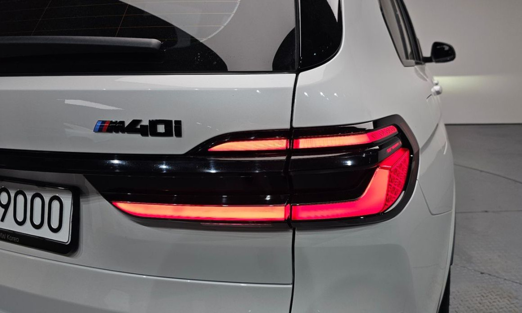 BMW X7 xDrive 40i M Sport 7STR, 2025