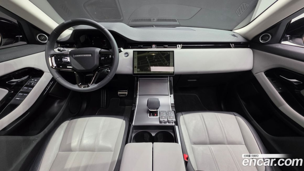 Land Rover Range Rover Evoque P250 Dynamic SE, 2024