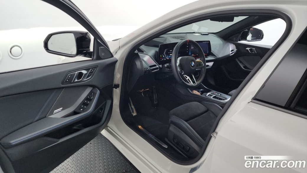 BMW 1-Series M135 xDrive Pro First Edition, 2025
