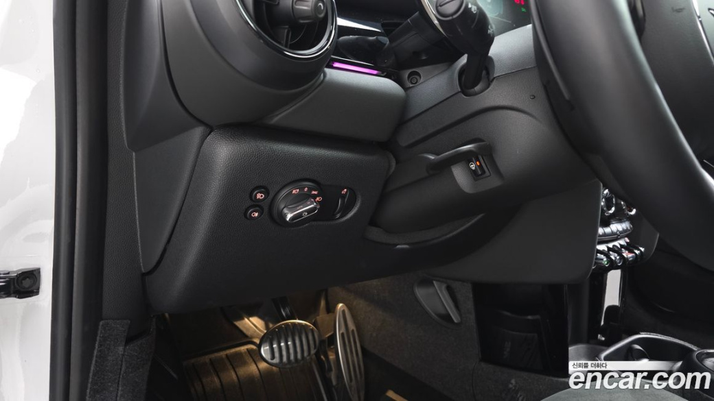 Mini Cooper JCW, 2024