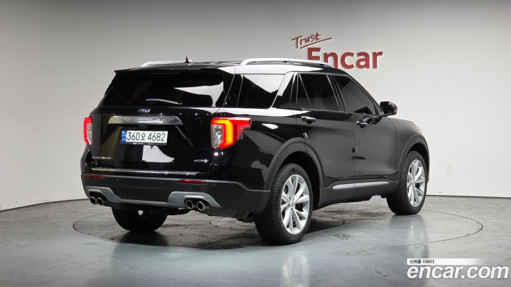 Ford Explorer 3.0 Platinum 4WD, 2022