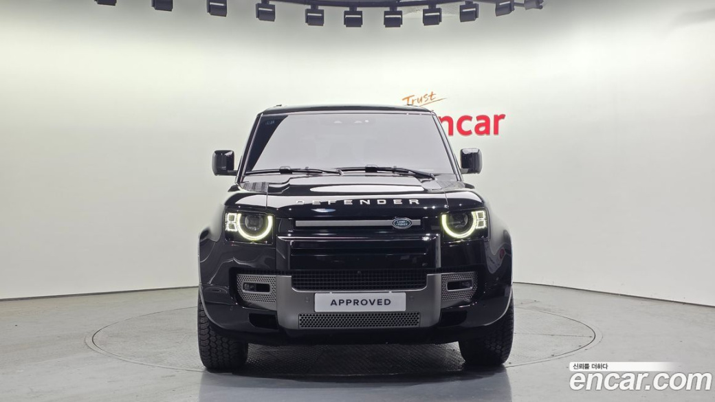 Land Rover Defender 130 P400 X-Dynamic HSE, 2025