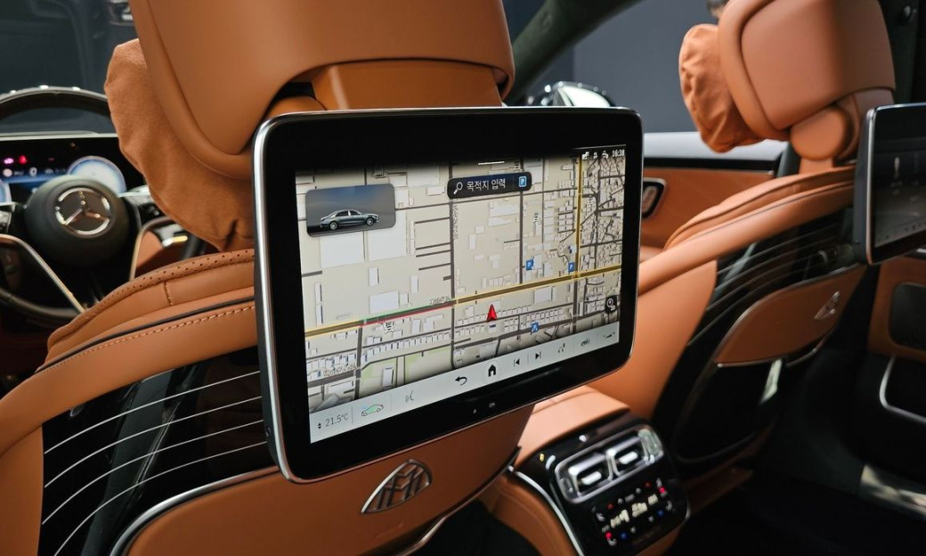 Mercedes-Benz S-Class Maybach S580 4MATIC, 2023