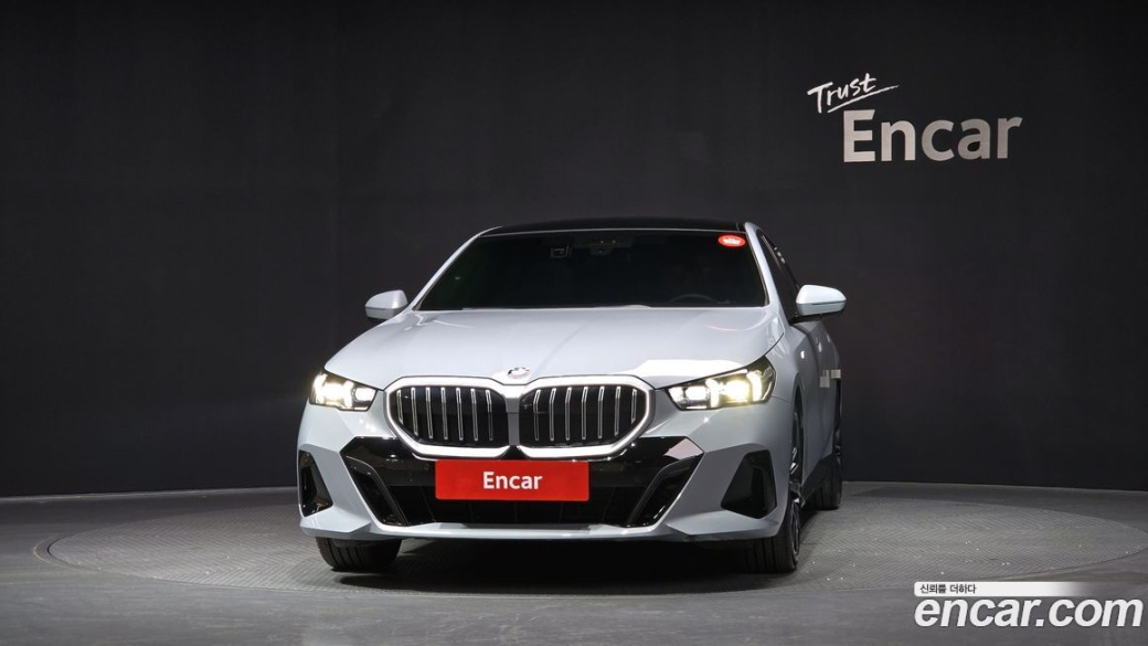 BMW 5-Series 530i xDrive M Sport, 2024