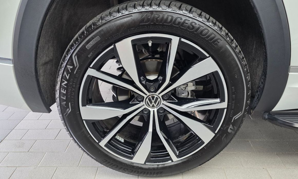 Volkswagen Atlas 2.0 TSI R-LINE 7-Seater, 2025