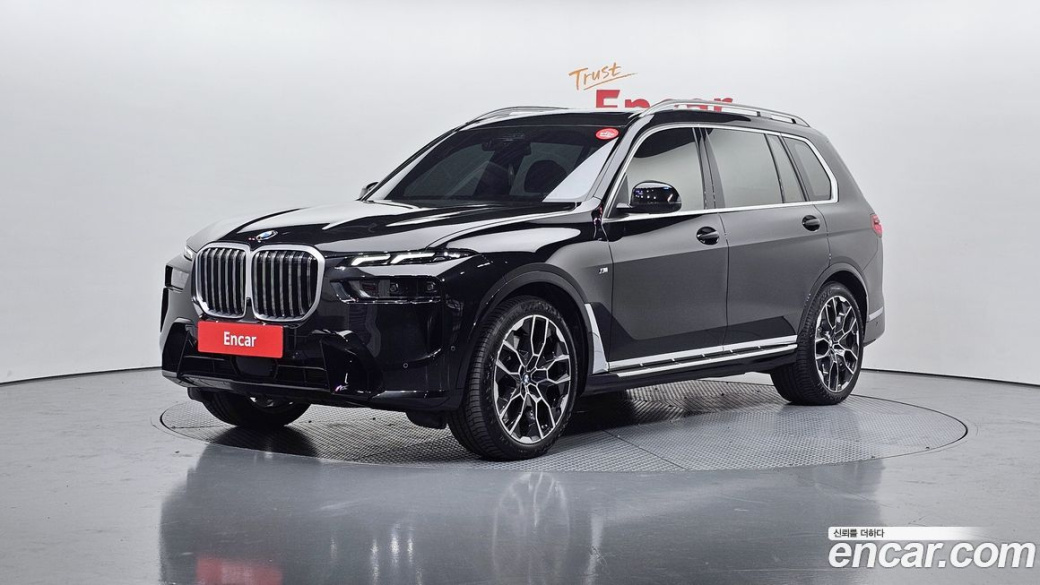 BMW X7 xDrive 40i M Sport 6STR, 2025