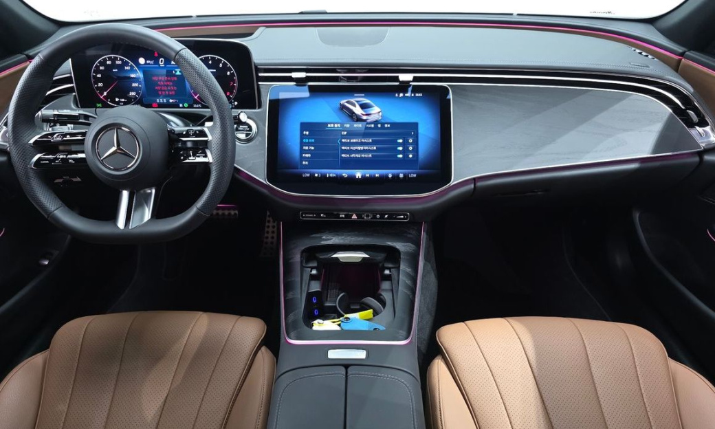 Mercedes-Benz E-Class E200 AMG Line, 2026