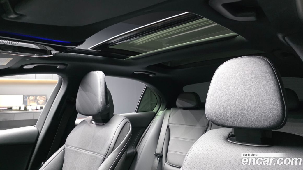 Mercedes-Benz C-Class C300 4MATIC Avantgarde, 2024