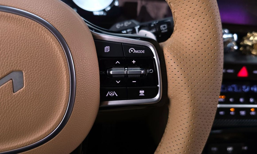 Kia Carnival 9-Seater Noblesse, 2023