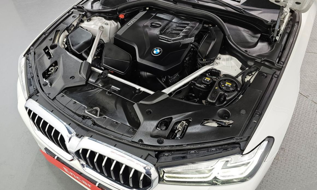 BMW 5-Series 530i M Sport Package, 2022