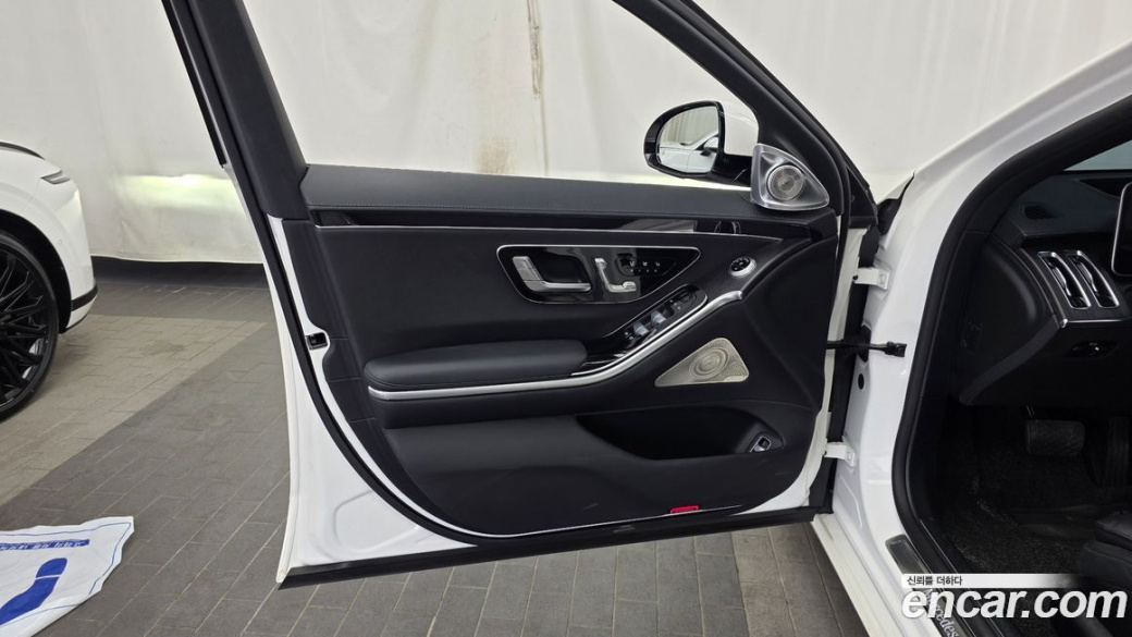 Mercedes-Benz S-Class S350 d, 2022