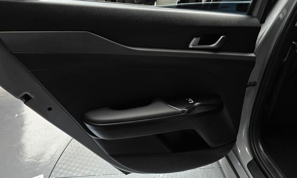 Kia K5 2.0, 2024