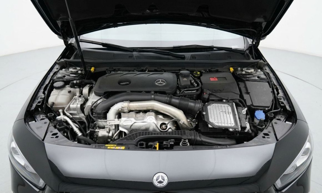 Mercedes-Benz CLA-Class CLA250 4MATIC, 2025