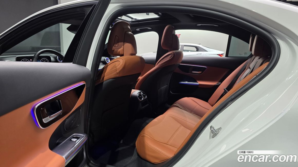 Mercedes-Benz C-Class C300 4MATIC Avantgarde, 2023