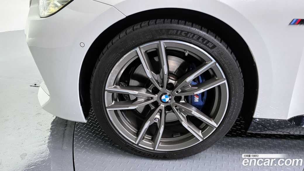 BMW 2-Series M240i xDrive Coupe, 2024