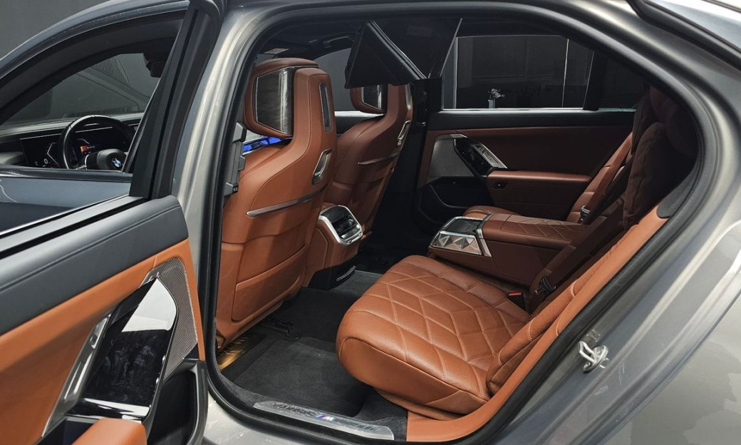BMW 7-Series 740i xDrive M Sport, 2024