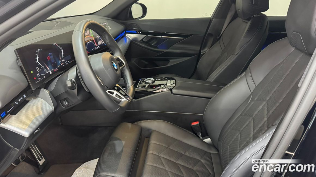 BMW 5-Series 520i M Sport, 2024