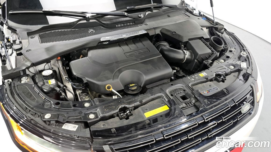 Land Rover Range Rover Evoque P250 Dynamic SE, 2024