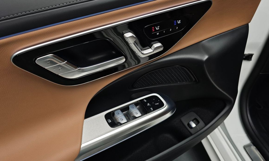 Mercedes-Benz E-Class E200 Avantgarde, 2025