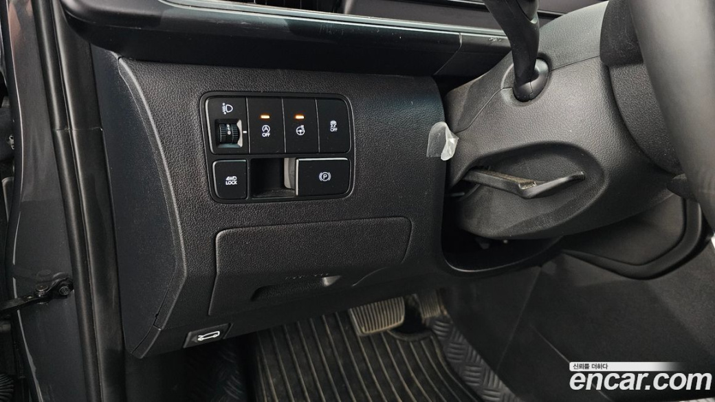 Hyundai Staria 4WD Tourer 9-Seater, 2025