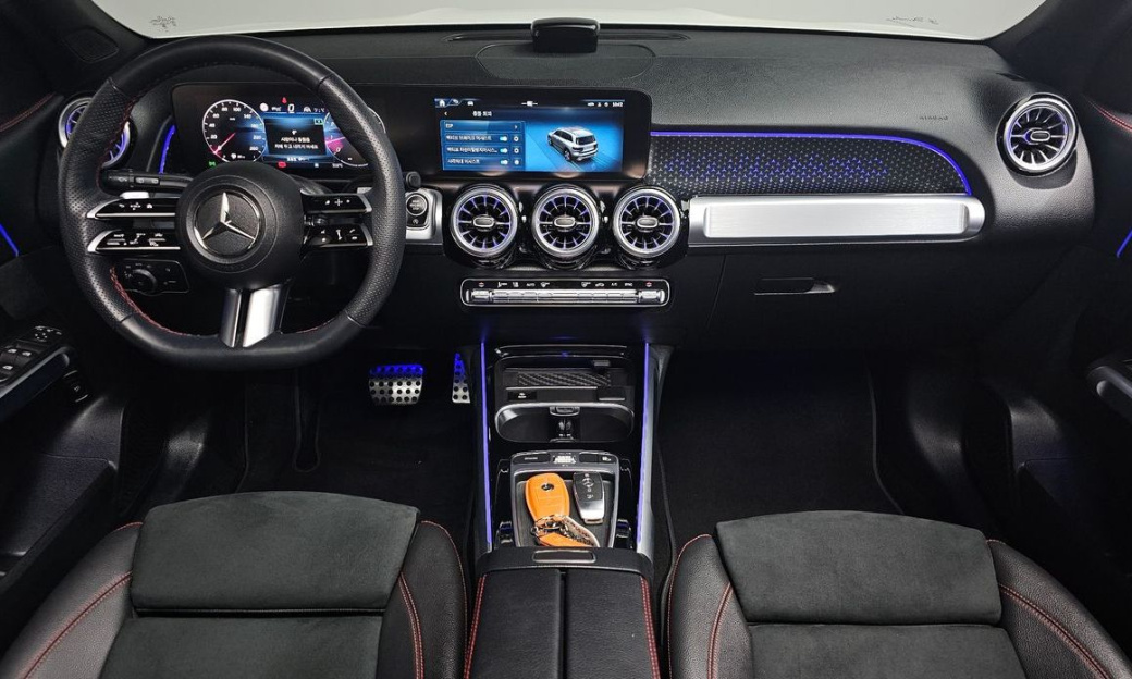 Mercedes-Benz GLB-Class GLB250 4MATIC, 2025
