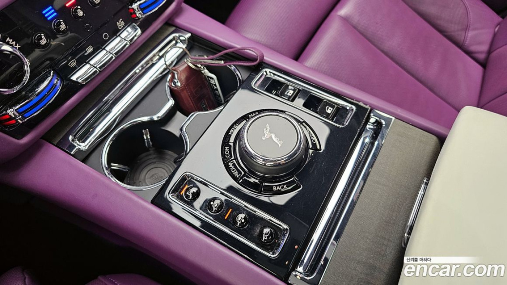 Rolls-Royce Ghost 6.7 V12, 2023