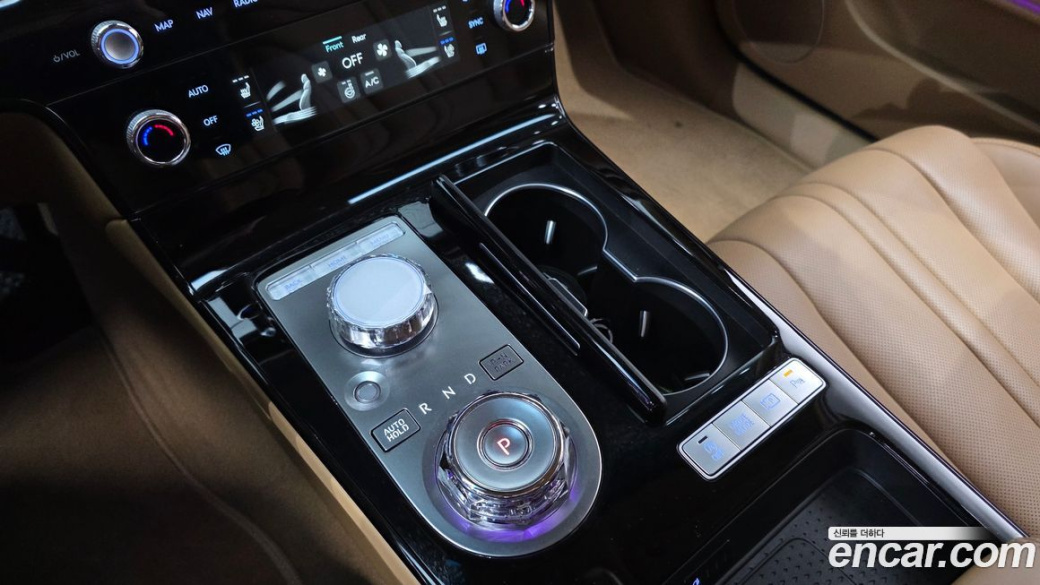 Genesis G80 Gasoline 2.5 Turbo AWD, 2025