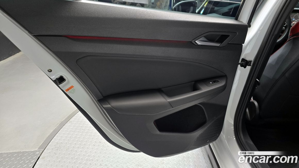 Volkswagen Golf 2.0 GTI, 2023