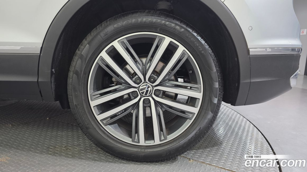 Volkswagen Tiguan 2.0 TDI Prestige, 2023
