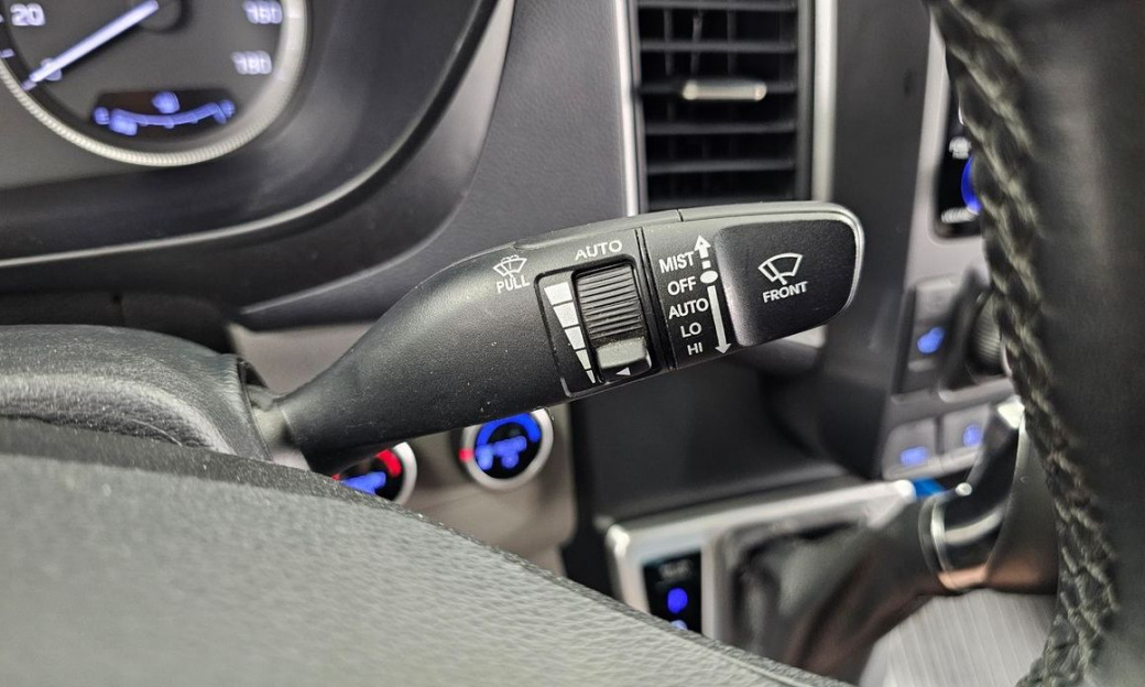 Hyundai Solati 15-seater, 2022