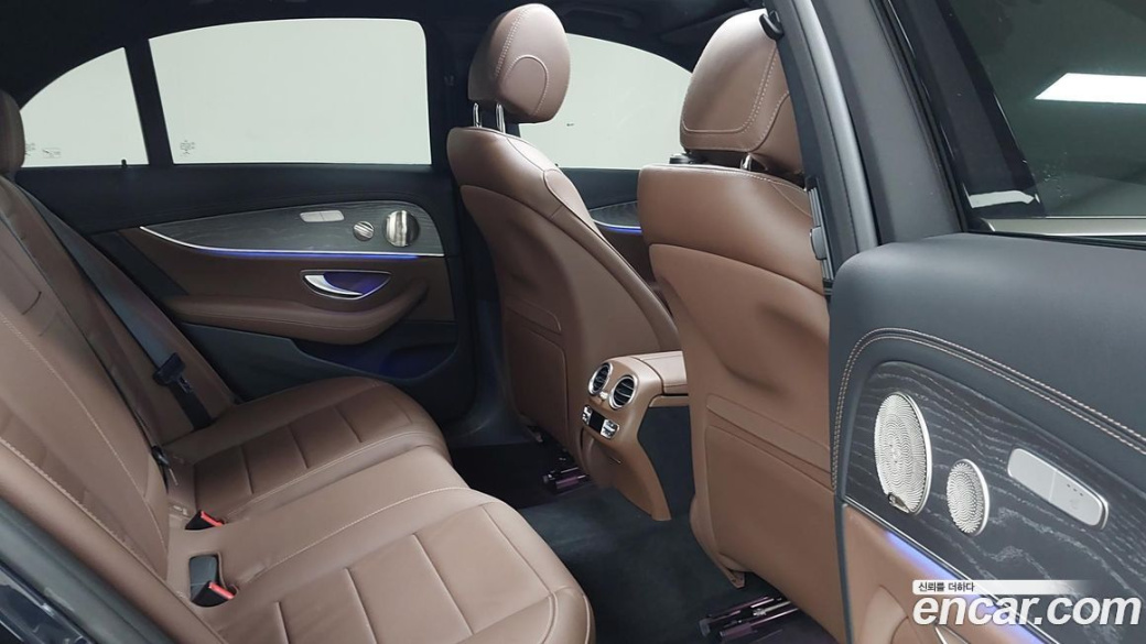 Mercedes-Benz E-Class E350 4MATIC Exclusive, 2023