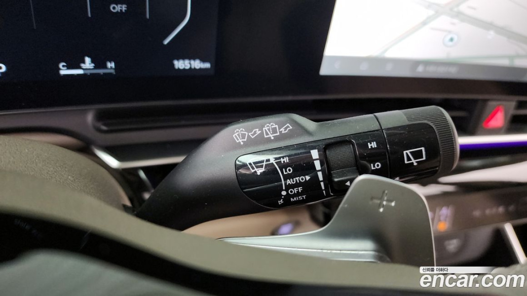 Kia Carnival 9-Seater Signature, 2025