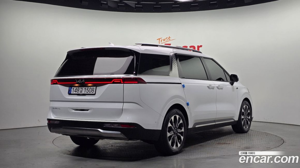 Kia Carnival 9-Seater Signature, 2023