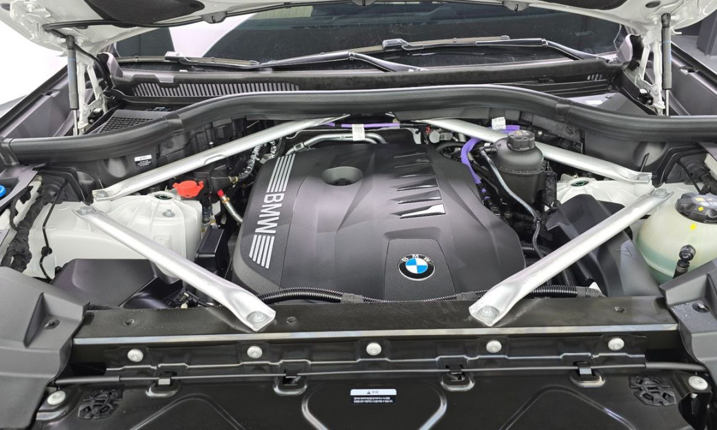 BMW X5 xDrive 40i M Sport, 2025