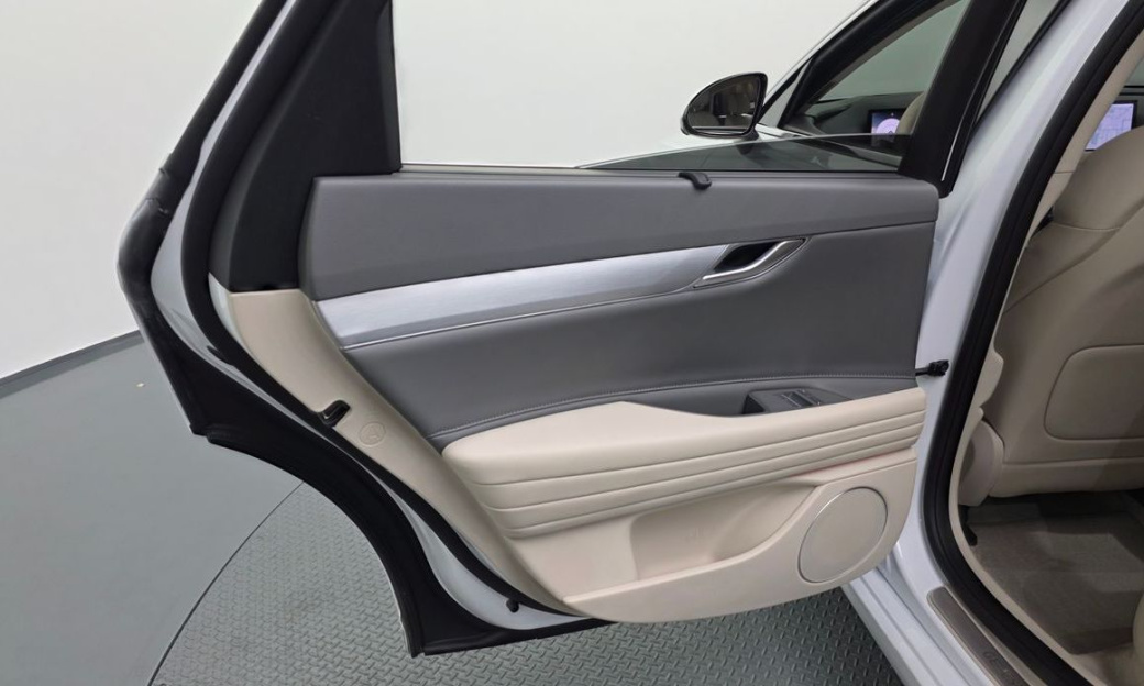 Genesis G80 Gasoline 2.5 Turbo AWD, 2025