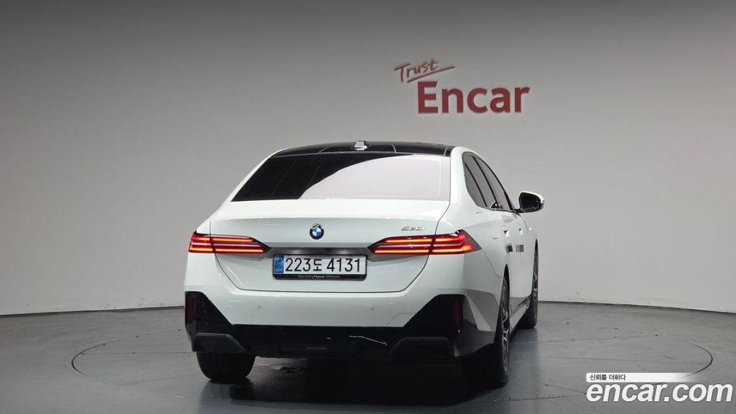 BMW 5-Series 520i M Sport, 2026