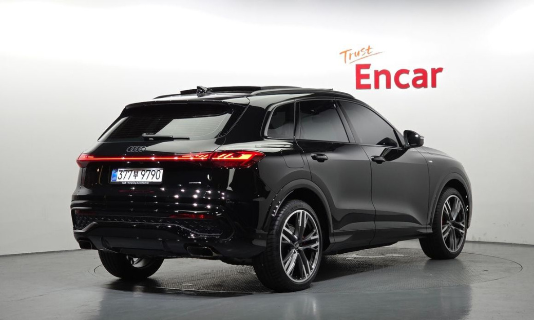 Audi Q5 45 TFSI Quattro S Line Black Ediiton, 2025