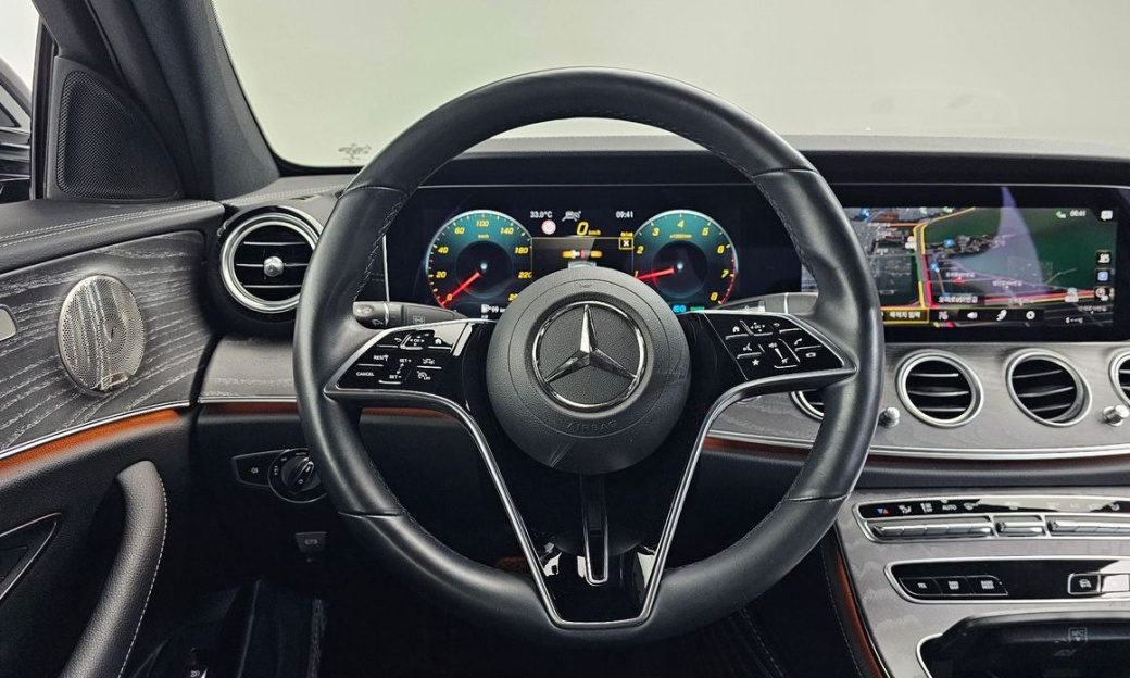 Mercedes-Benz E-Class E350 4MATIC Avantgarde, 2022